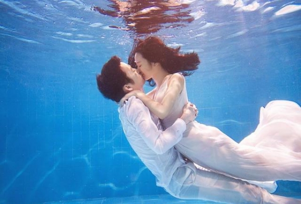給老闆打工了三年，他結婚我隨禮了六百，月底收到工資時傻了！                   