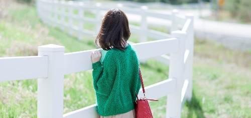 新婚夜親熱到一半老公突然暈倒，我喊婆婆進來，婆婆看到後卻笑了