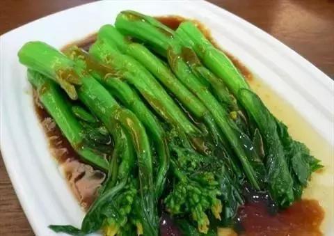 幾分鐘就上桌的素菜，餐桌上的不二之選！還不快來學？