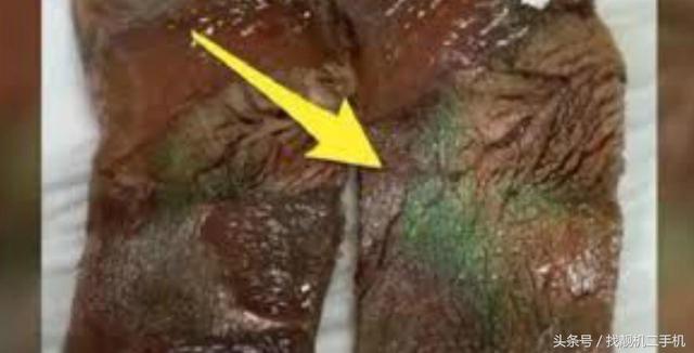 拉麵中這種冒綠光的牛肉，到底能不能吃？