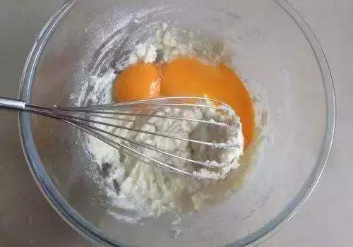 蒸出美食蛋糕，在家就可以自制美食蛋糕！