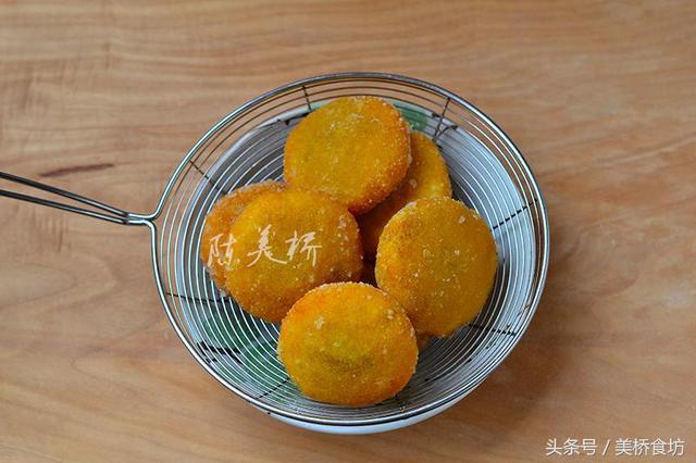 南瓜餅不放糖，多加一樣料，內軟糯，外酥脆，比賣的好吃幾倍