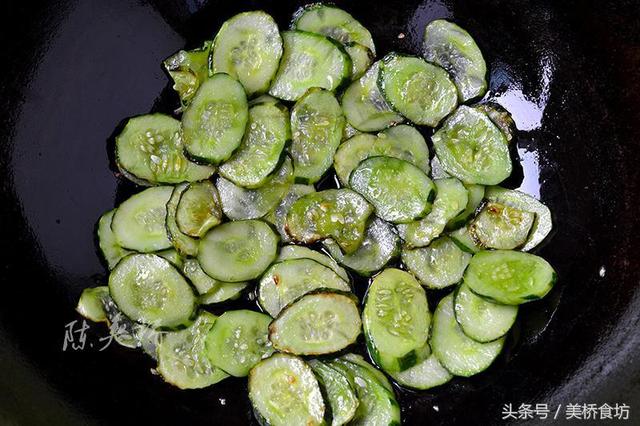 這五種黃瓜吃法得收著，最後一種比蘿蔔乾好吃幾倍 