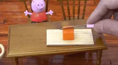 小哥哥還原宮崎駿動畫里的袖珍美食，270 萬粉絲看得直流口水！