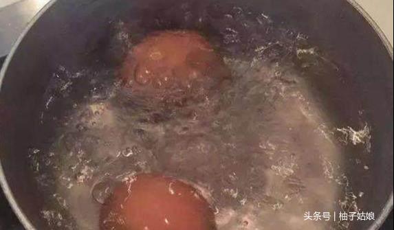 煮雞蛋時，記住這3個「竅門」! 雞蛋會又香又嫩，還不粘殼