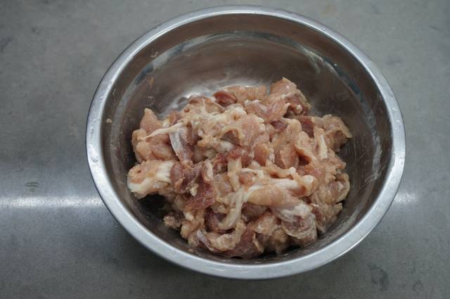 晚餐吃飽吃好還不長肉，你試試這熗鍋米粉，胃暖身暖再也不怕冷！