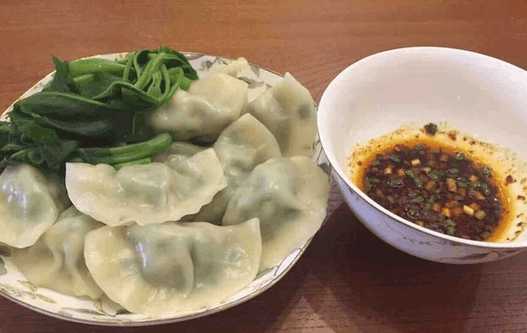 自從學了這個「餃子餡」秘方後，家人每次都誇我包的餃子好吃！一上桌就被搶光！ 