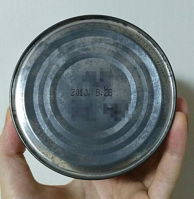 號稱能保存10年的日清杯麵現在變成什麼模樣？
