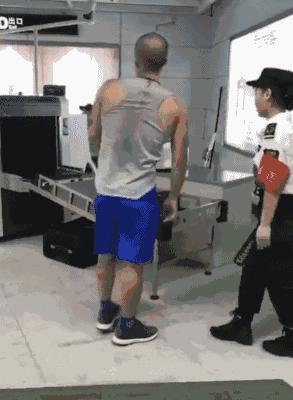 男人可以沒有錢，但是一定要騷