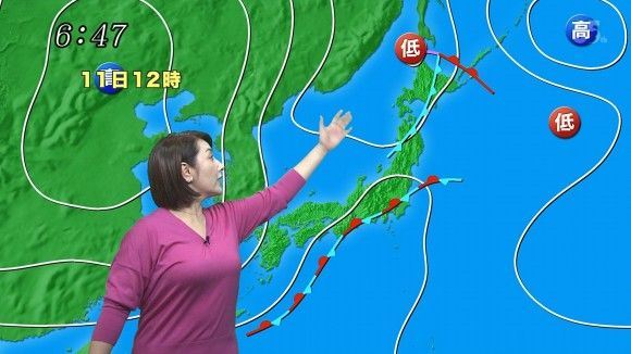 天氣預報主播太H！一個側身… 看到啦「熟女の形狀」聳立 網:絕對是故意(25P