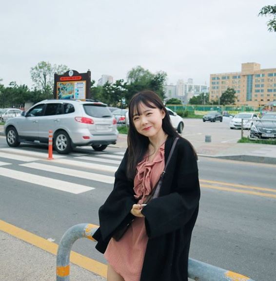 21歲網美「帶球」嫁給高中生男友被酸爆，兩人近況讓大家傻眼：這真的不科學！
