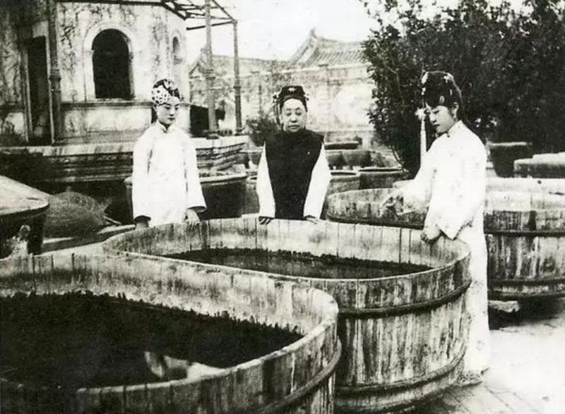 看完皇后，令妃，後宮三千佳麗的素顏照，終於知道皇上有多苦了！