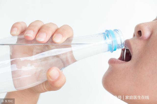 喝水太多會引起腎損傷，甚至是水中毒？求你別再杞人憂天了