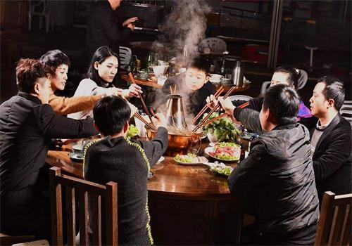 癌症竟也是「夫妻病」，家庭生活的4個惡習，再喜歡也要改！
