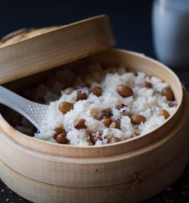 花生是長壽果，但也是催命符！這4種人越吃越傷身！
