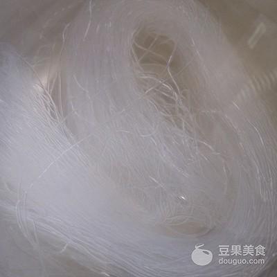 營養又滋補的蒜蓉花甲粉絲，吃起來好吃，做起來也簡單哦！保證大人小孩都愛吃！
