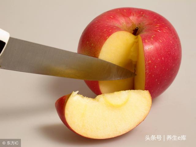 不論男女，臉上若有5種變化，小心高血脂！3樣食物再想吃也要忍忍