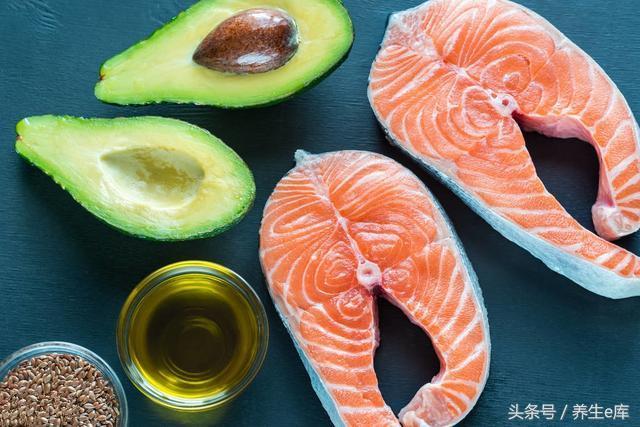血脂高，臉先知，多食「3物」，多喝3水，少做3事，可防血栓！