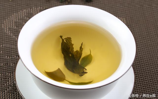 血脂高，臉先知，多食「3物」，多喝3水，少做3事，可防血栓！