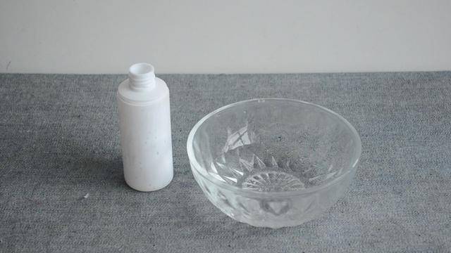 在衛生間多放一把食鹽，關鍵時刻用一點，解決很多清潔難題，一學就會！ 