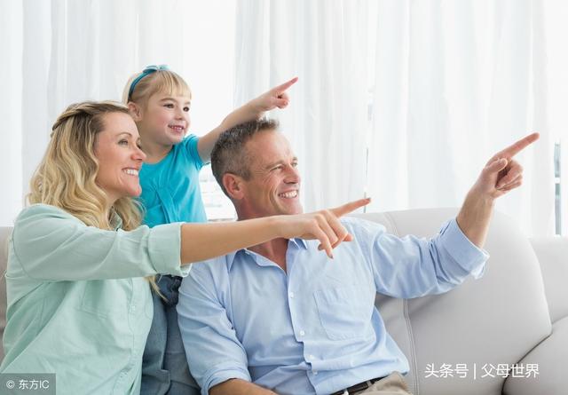 言傳不如身教，父母這16個行為最毀孩子！中了3條就很嚴重了！