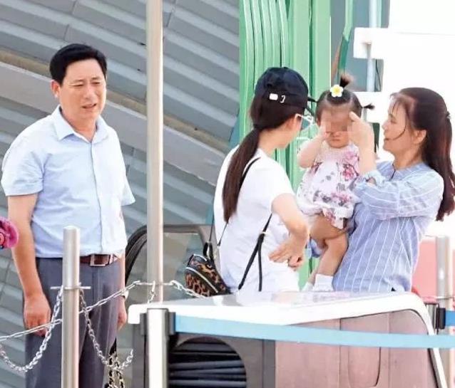 「天王嫂」方媛竟然與婆婆關係不和？郭富城岳父岳母幫忙帶孩子月薪5萬!