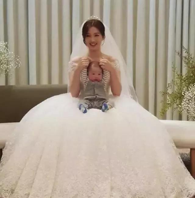 結婚了！大勢男團忙內idol閃婚生子 組合入伍計劃也因此改變