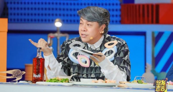 【前任的婚禮都去了！】佘詩曼自爆前任男友超過10個！圈內圈外都交往過！網友：只算出這2位！