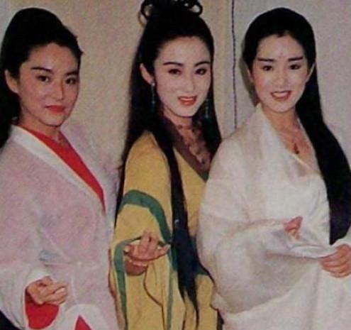 楊冪孫儷14年前合照回憶滿滿，女神們的青蔥歲月讓人留戀