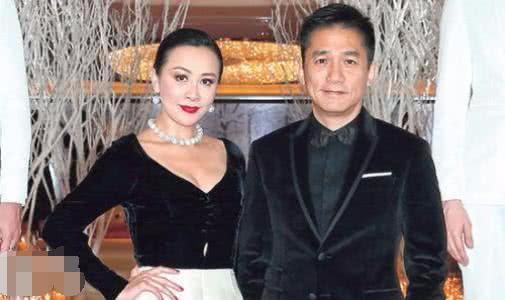 52歲劉嘉玲現場失控痛哭：「我想要個孩子」，梁朝偉：我更想