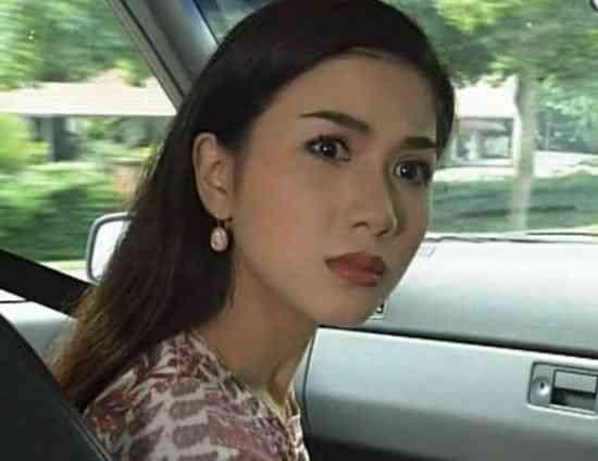 嫁對男人！吳鎮宇不忘婚禮承諾「從沒讓妻子做家務」，當了「21年吳太太」一直被寵愛著！