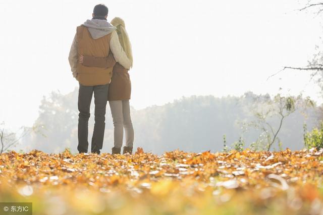 小叔子結婚我給他2000紅包，無意聽到他與入贅老公對話，我懵了