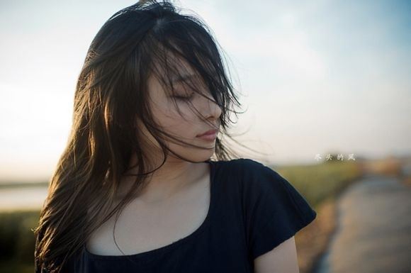 妹妹肚子「變大」，我爸逼我把老公讓給她，兩年後我讓他們痛不欲生！