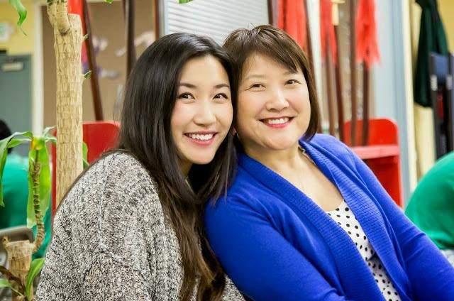婆婆過生日，我送萬元鑽戒，次日看到小姑子的手，我加三千元紅包