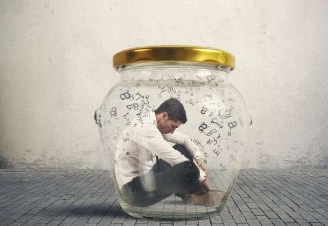 我辛苦給我媽攢的買房錢，你拿去給你弟做彩禮？我還是離婚吧
