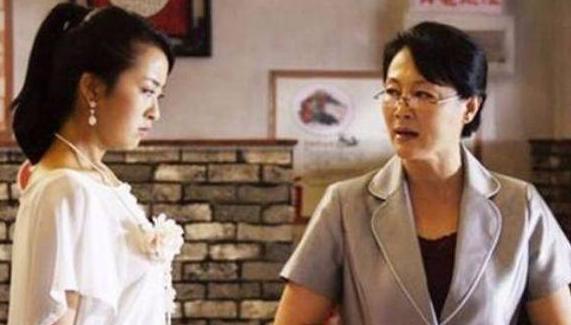 每月給婆婆三千家用，還和小姑一起沖俺發難，出差回來直接離婚