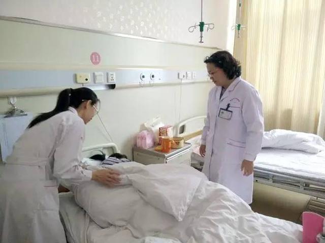 孕婦每次穿褲子都流產，婆婆疑惑，調出監控，罵兒子畜牲