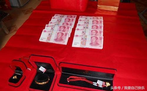 結婚後生了女兒婆婆給我一萬塊零花錢，我媽看了我一趟，錢不見了