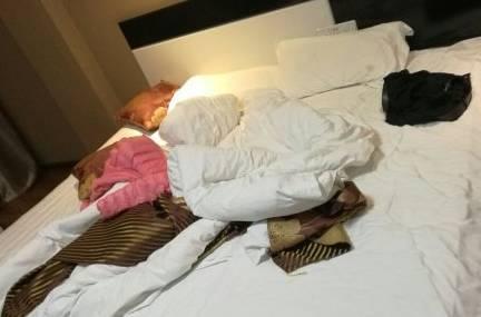 我剛生下女兒就被婆家掃地出門，啞巴保姆開口，我讓老公凈身出戶