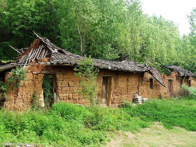 離婚一年後在街上碰見前夫帶著兒子，兒子抱住我喊了一聲媽媽，我大哭！