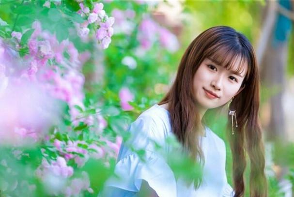 男友出國，我替他照顧父母，四年後，他舉行婚禮，我當伴娘