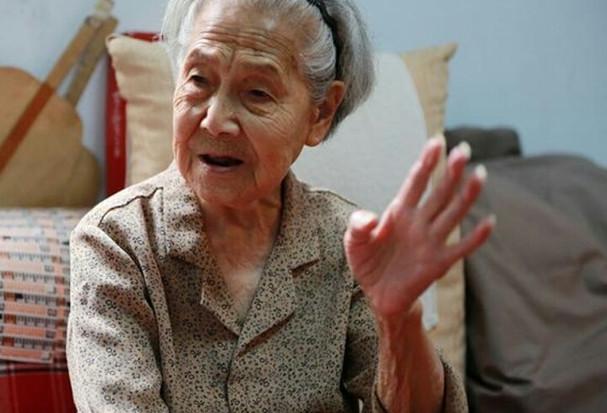 侄兒結婚婆婆給一萬，女兒結婚給十萬，她提一個請求，我一分不要