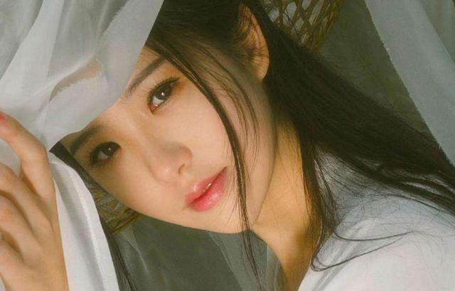大姑姐每次來家，婆婆都把俺支開，手機沒帶折返，俺想趕走她們