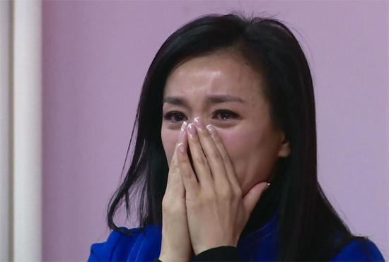 小叔子結婚，婆婆讓老公讓出新房，俺不服去討說法，推開門愣了
