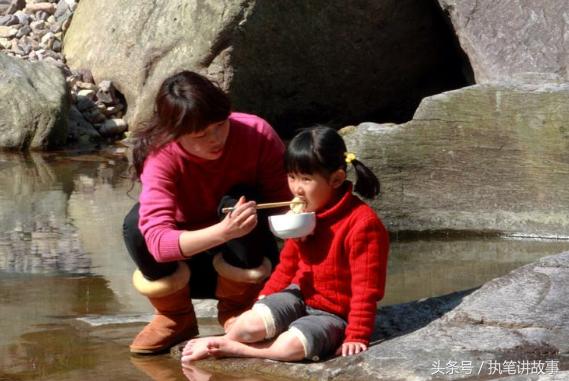 女孩找尋失散弟弟路上撿回一女嬰，多年後女嬰竟讓她姐弟意外重逢