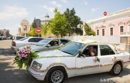 婆婆給十萬彩禮，母親陪嫁五萬，回家路上接到電話，她決定悔婚