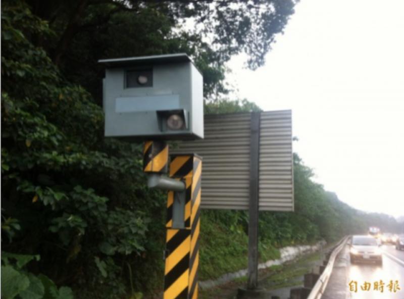 {排行榜}經過這些路段別超速！全台測速照相機，這幾支抓最兇！