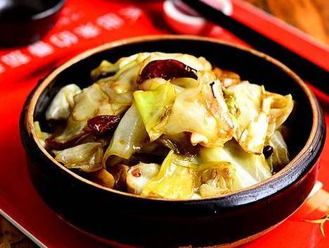 香噴噴的素菜，你想不到有多好吃，出乎意料的香~