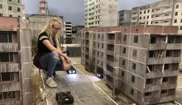 為了玩遊戲，他們造了個核電站廢墟