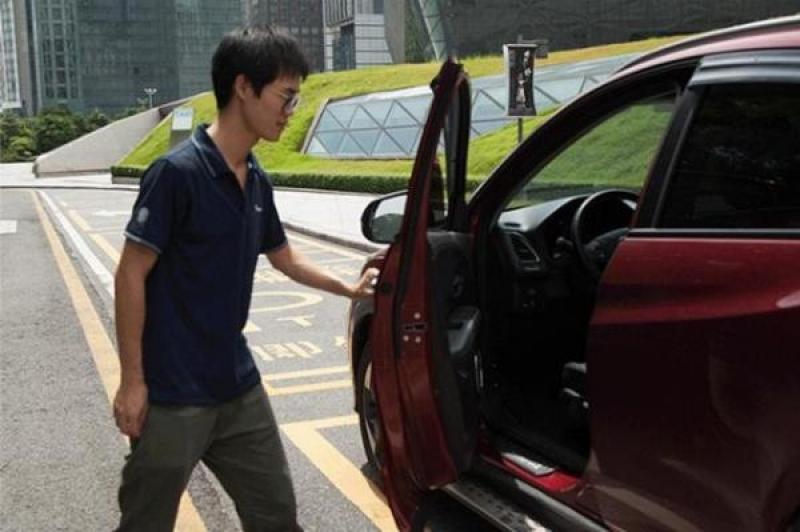 別再大力關車門了！後果竟然這麼嚴重！